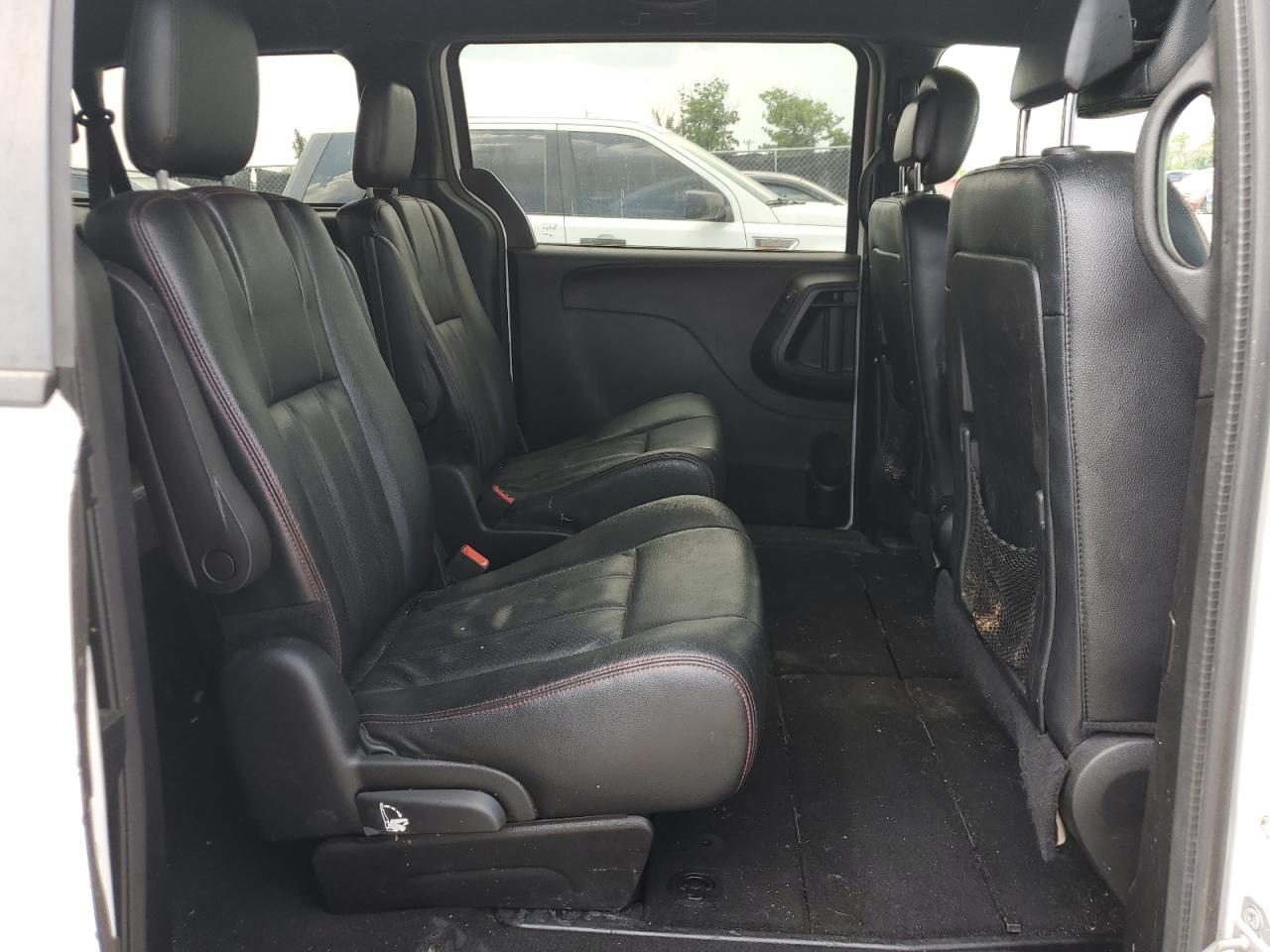 2016 Dodge Grand Caravan R/T VIN: 2C4RDGEG5GR224858 Lot: 66327155