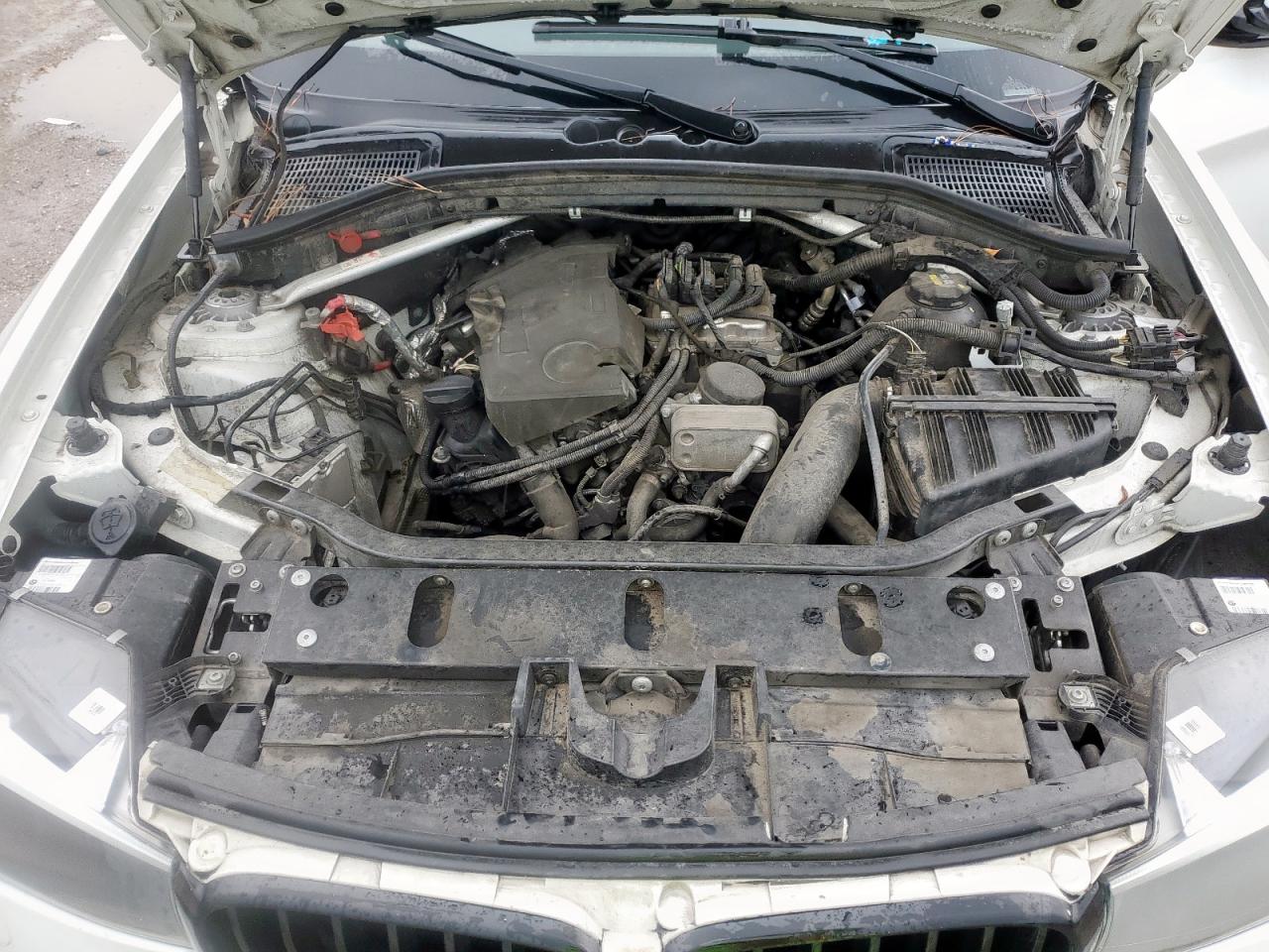 5UXWX9C38H0T23514 2017 BMW X3 xDrive28I