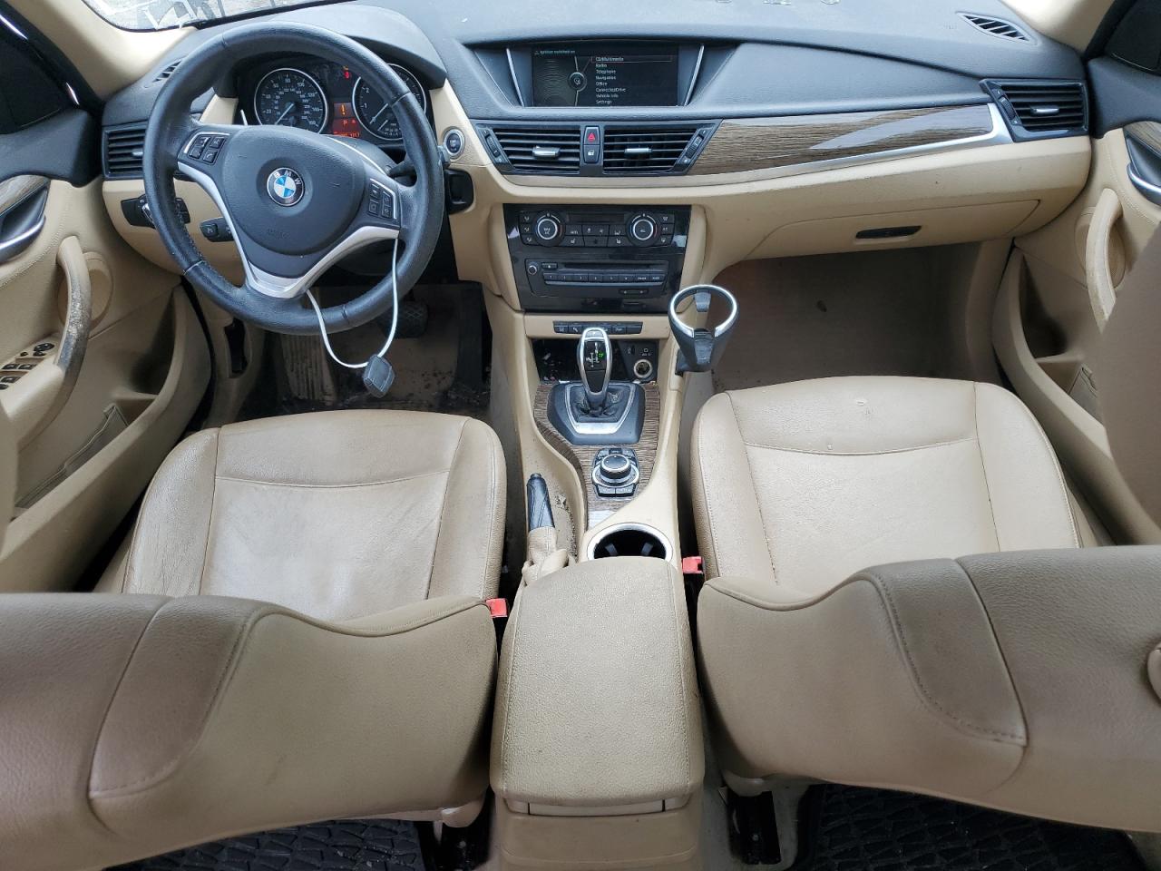 2015 BMW X1 xDrive28I VIN: WBAVL1C54FVY36171 Lot: 64368625