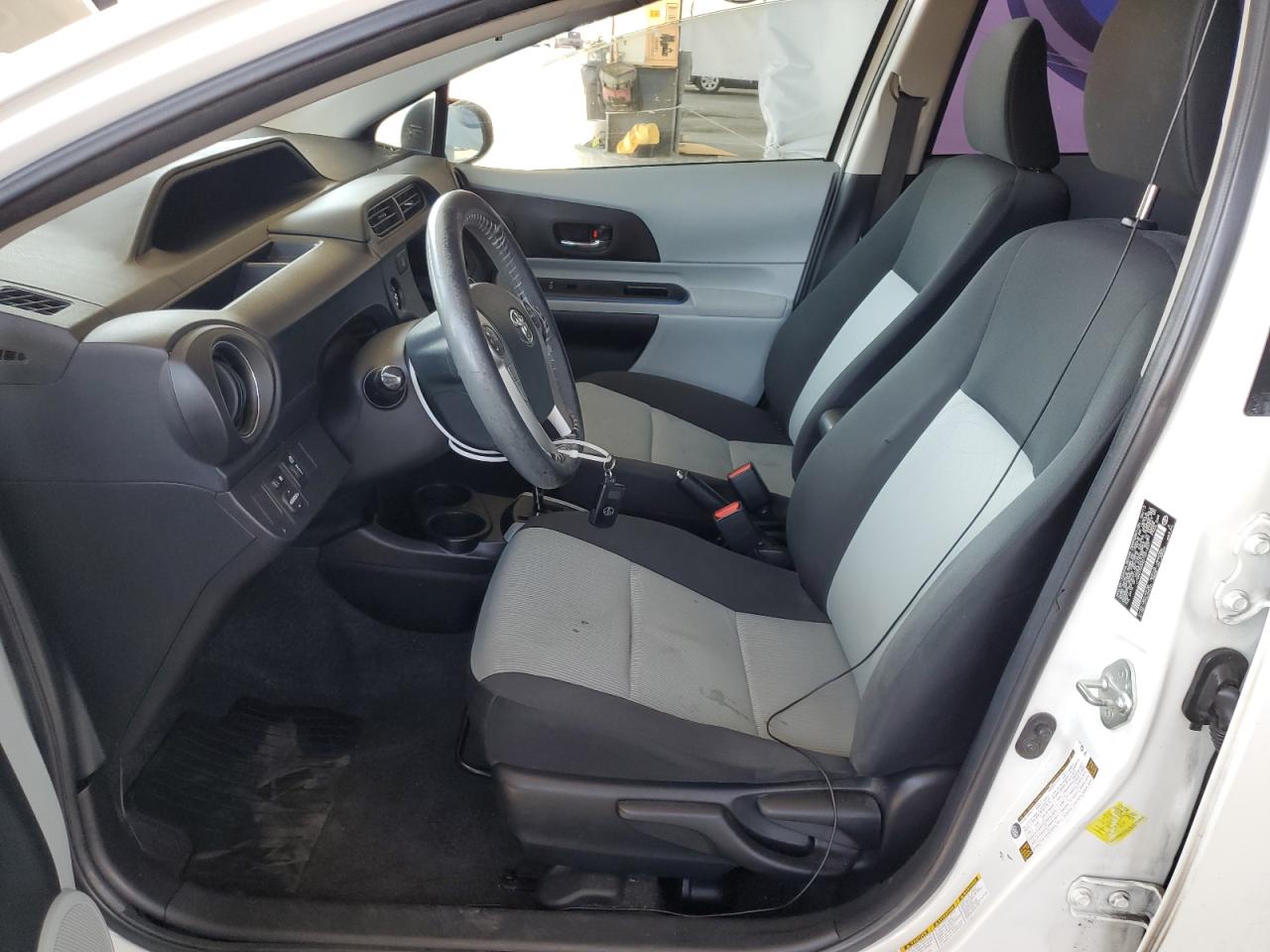 2013 Toyota Prius C VIN: JTDKDTB34D1041897 Lot: 64430795