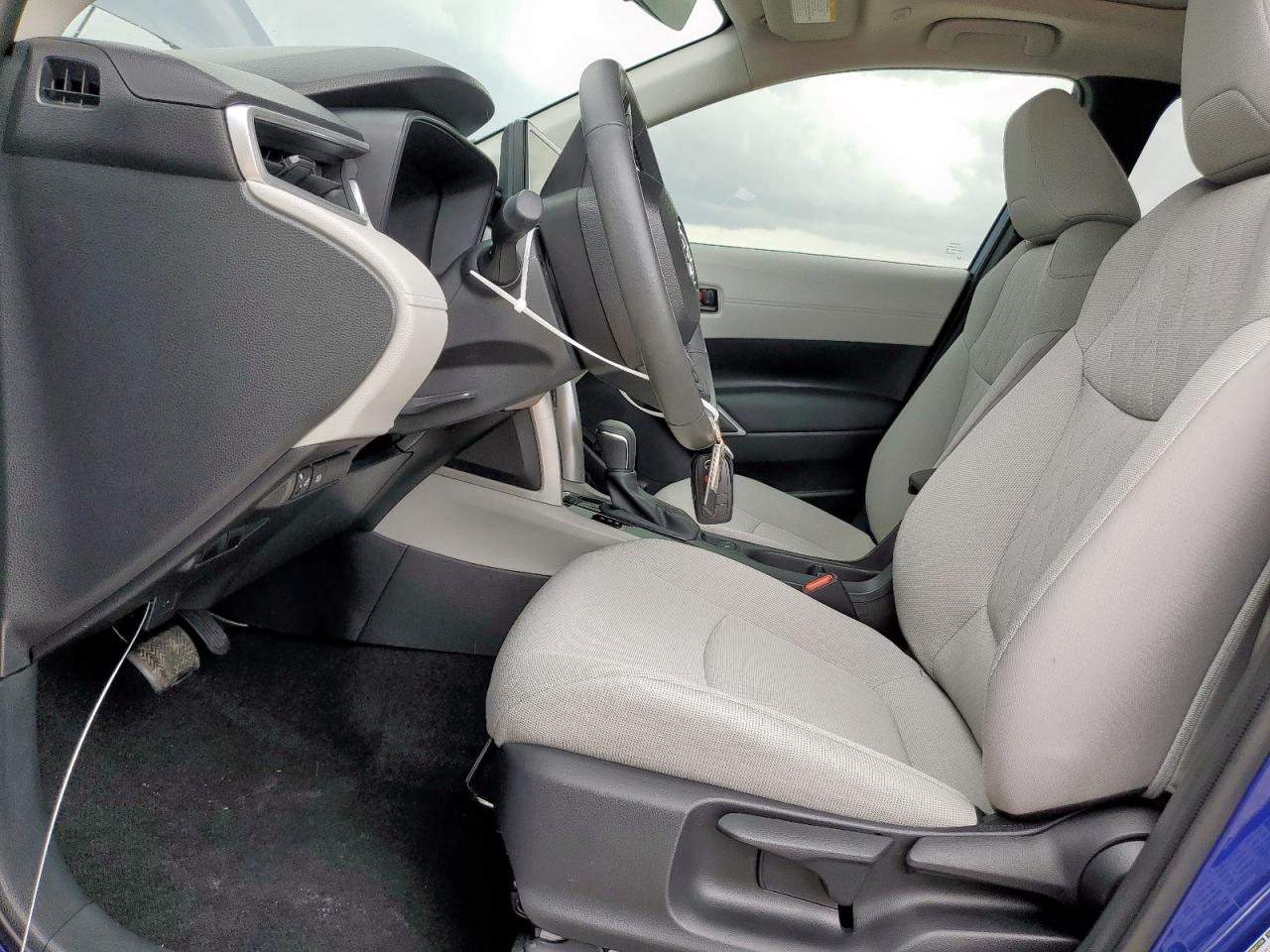 2024 Toyota Corolla Cross Le VIN: 7MUBAABG4RV092431 Lot: 63900135