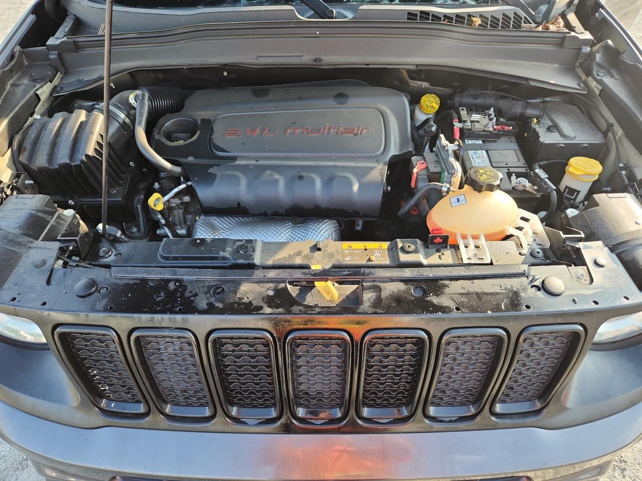 2020 Jeep Renegade Latitude VIN: ZACNJABB8LPL83298 Lot: 65628835