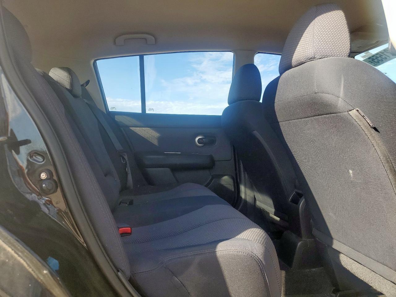 2008 Nissan Versa S VIN: 3N1BC13E98L430379 Lot: 65921555