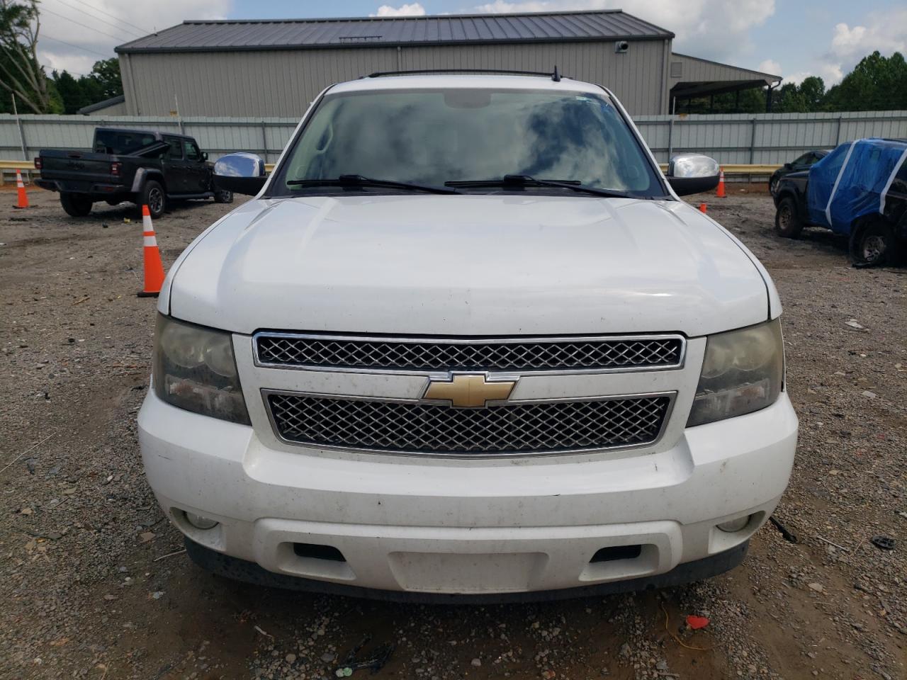 2011 Chevrolet Tahoe C1500 Ls VIN: 1GNSCAE09BR226266 Lot: 64352165