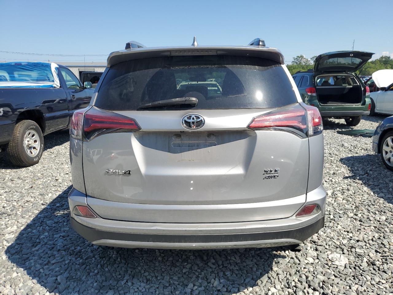 2017 Toyota Rav4 Xle VIN: 2T3RFREV2HW666654 Lot: 63530955
