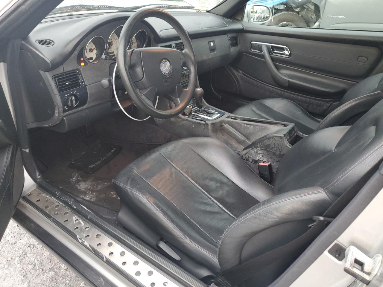 1998 Mercedes-Benz Slk 230 Kompressor VIN: WDBKK47F6WF023761 Lot: 64673935