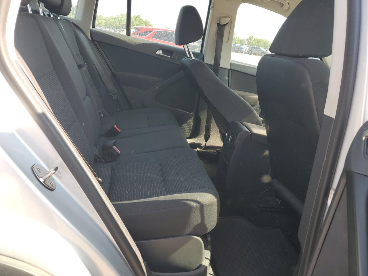 2015 Volkswagen Tiguan S VIN: WVGBV7AX2FW580724 Lot: 65144465