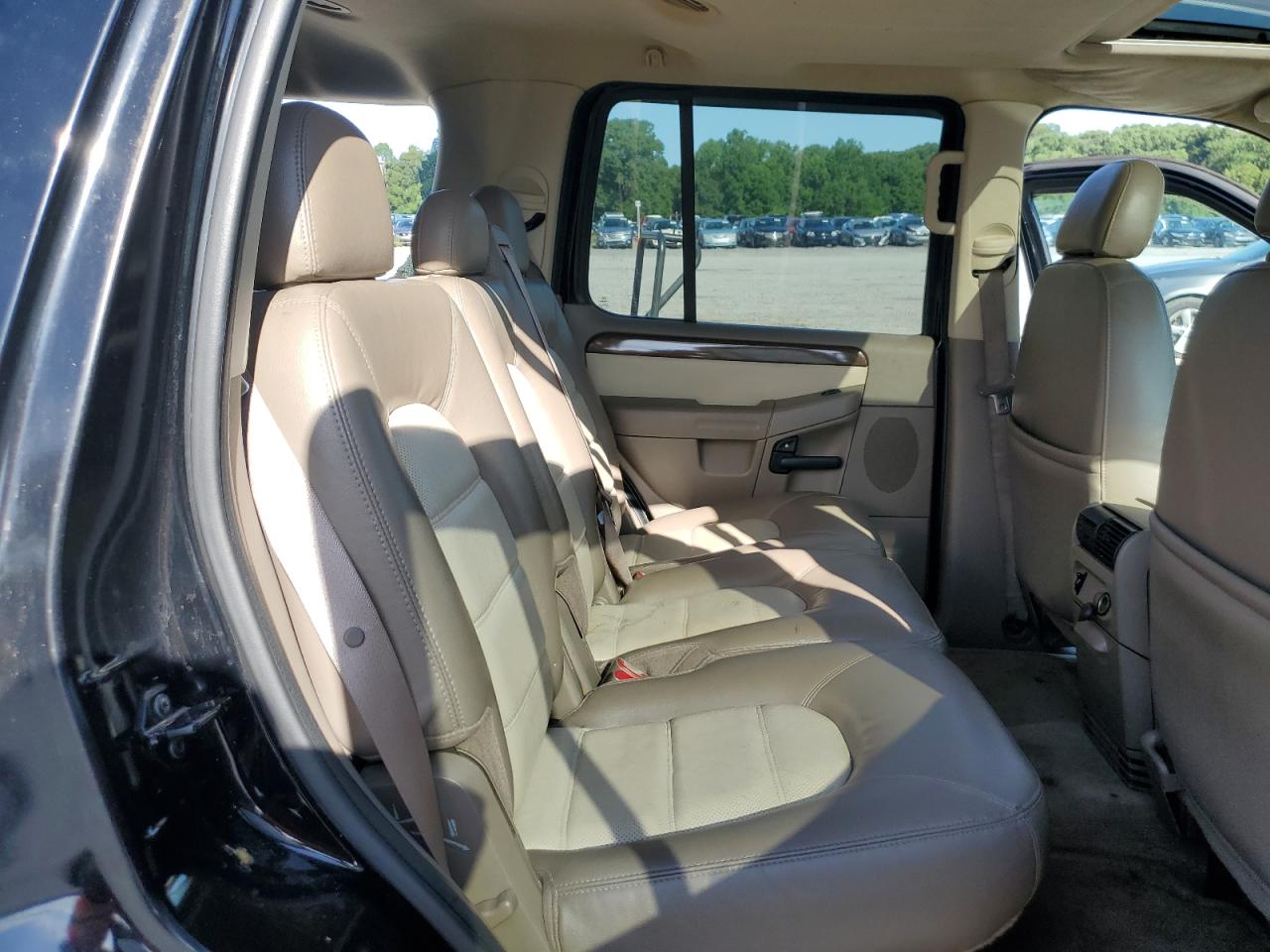 2003 Ford Explorer Eddie Bauer VIN: 1FMZU74W73UC38925 Lot: 65349145