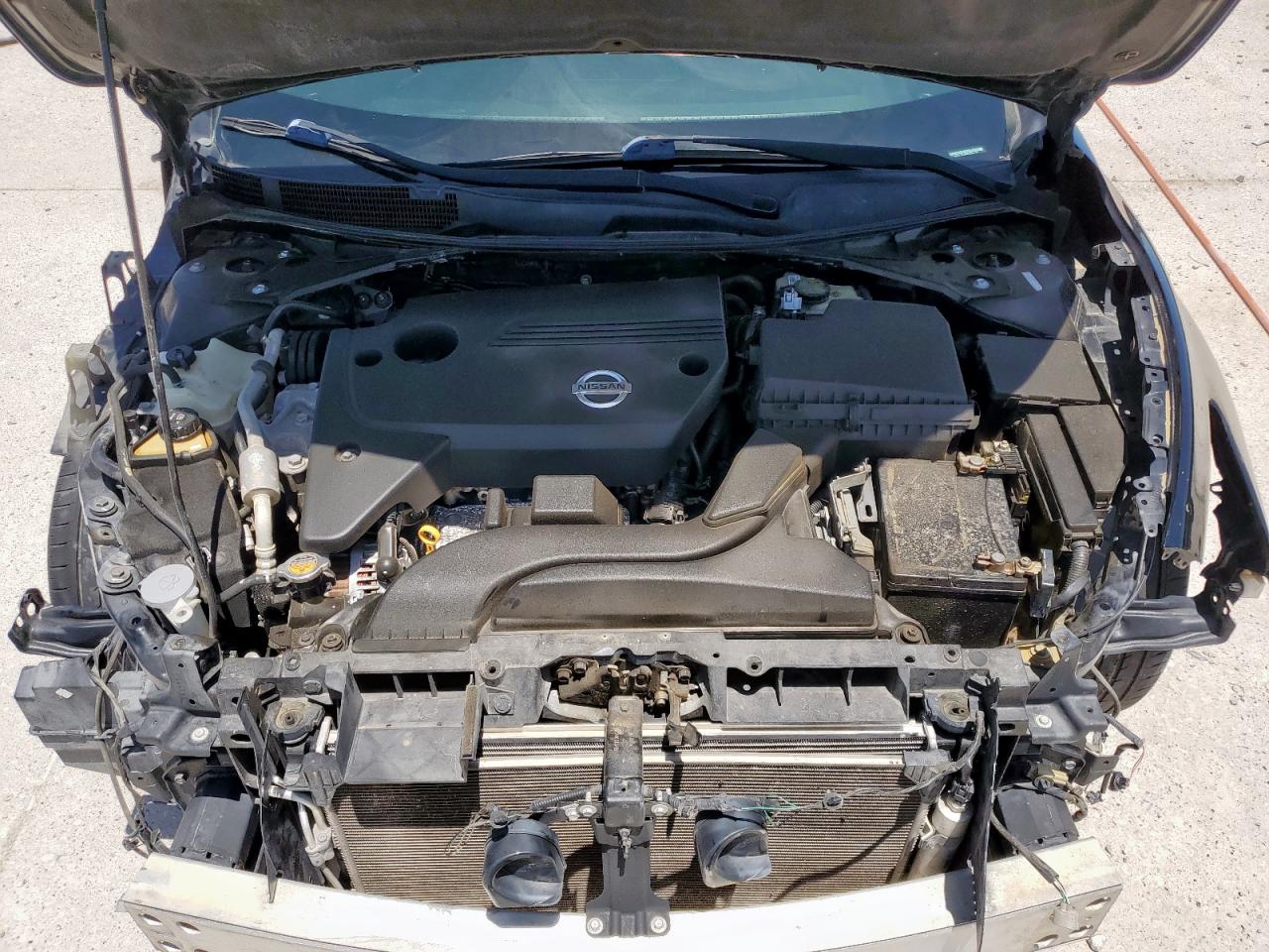 2015 Nissan Altima 2.5 VIN: 1N4AL3AP8FN864112 Lot: 65414895