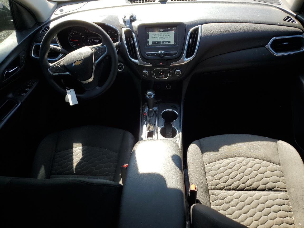 2GNAXSEV4J6304674 2018 Chevrolet Equinox Lt