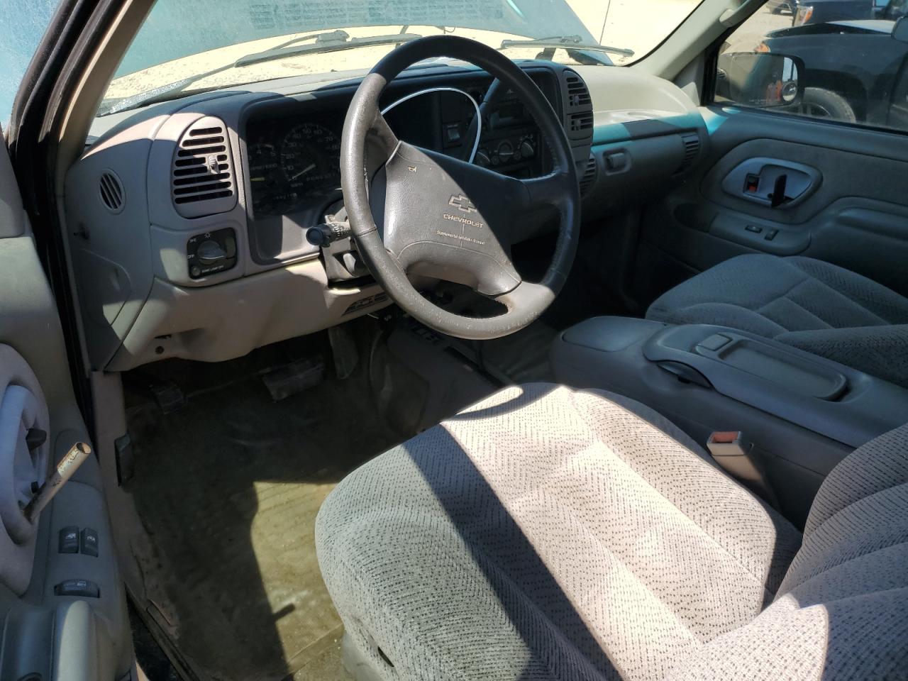 1995 Chevrolet Gmt-400 K1500 VIN: 2GCEK19K4S1131868 Lot: 63327345