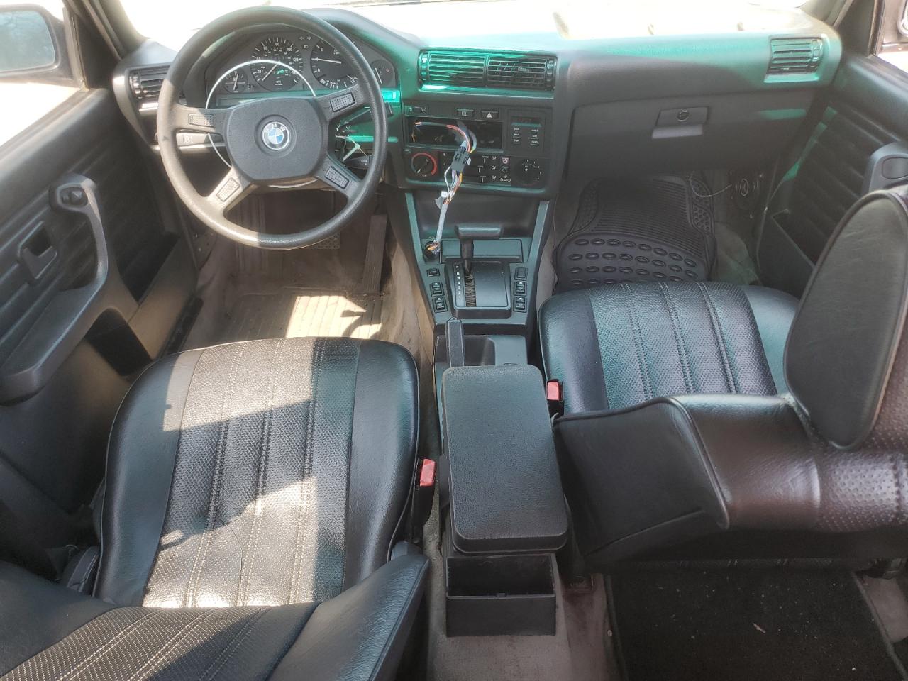 1989 BMW 325 Ix Automatic VIN: WBAAE0306K8139035 Lot: 62064725