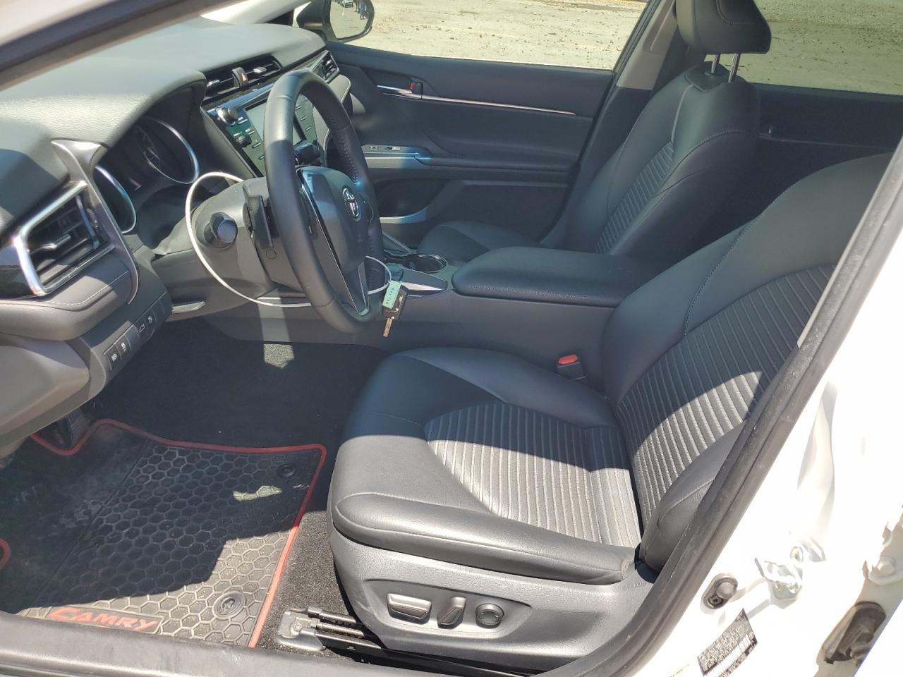 2018 Toyota Camry L VIN: JTNB11HK9J3027548 Lot: 61980935