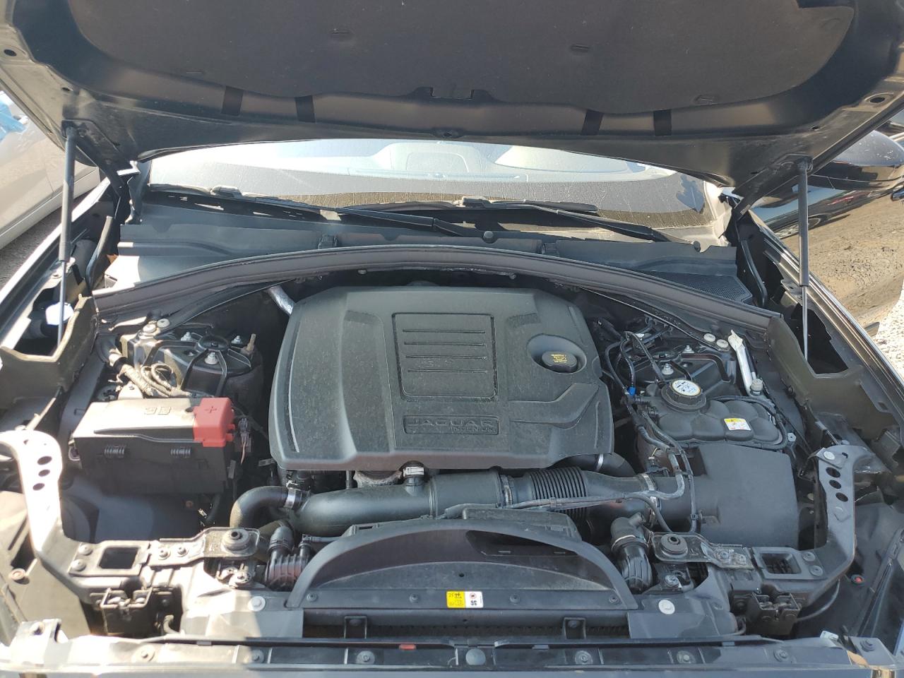 sadcl2fx0ka607442 SADCL2FX0KA607442 2019 Jaguar F-Pace R - Sport