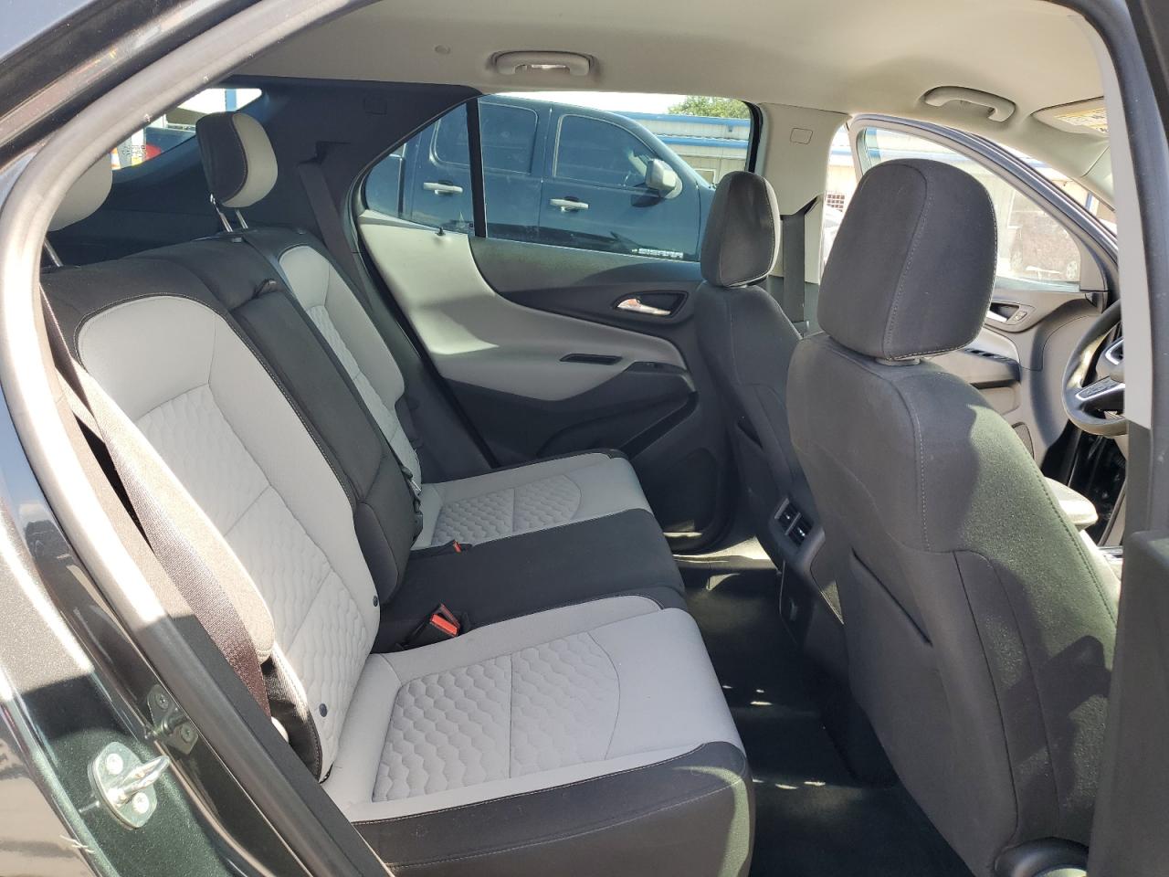 2018 Chevrolet Equinox Ls VIN: 3GNAXHEV5JS562951 Lot: 62494515