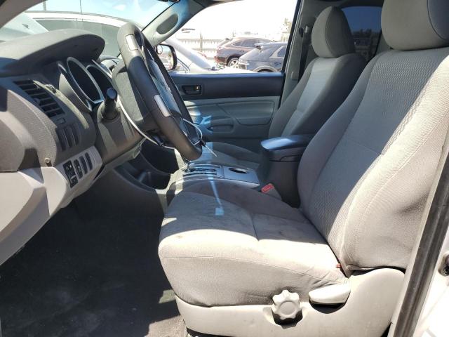  TOYOTA TACOMA 2013 Srebrny