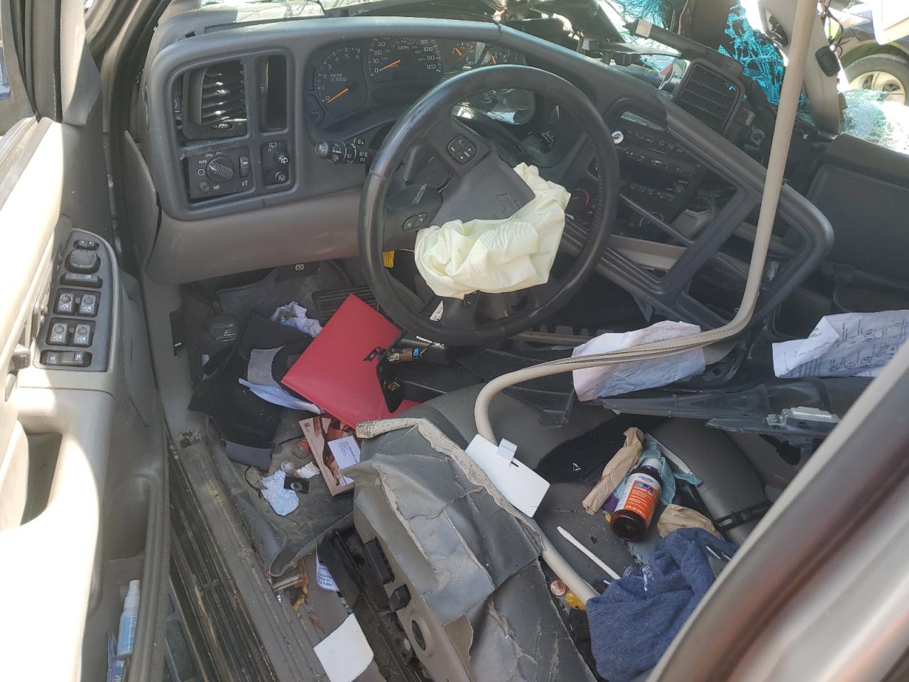 2004 Chevrolet Tahoe C1500 VIN: 1GNEC13Z44J297679 Lot: 65569135