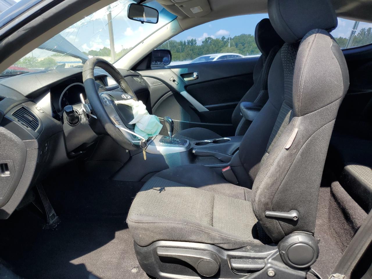 2010 Hyundai Genesis Coupe 2.0T VIN: KMHHT6KD8AU028423 Lot: 64470885