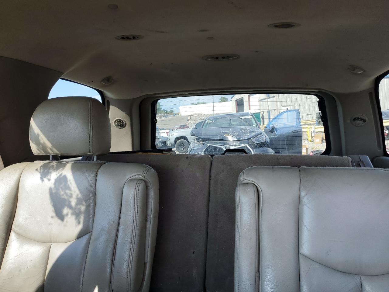 2004 Chevrolet Tahoe C1500 VIN: 1GNEC13ZX4J318857 Lot: 62953315