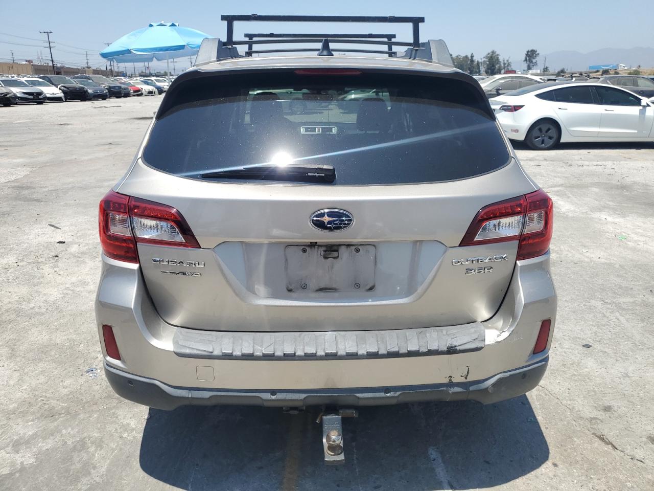 2017 Subaru Outback 3.6R Limited VIN: 4S4BSENC8H3244424 Lot: 63711535