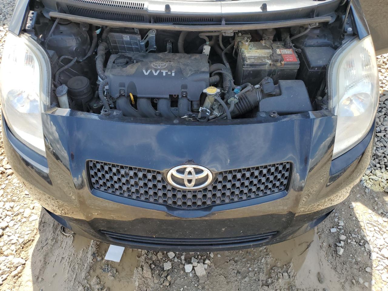 2008 Toyota Yaris VIN: JTDJT923385150402 Lot: 59085955