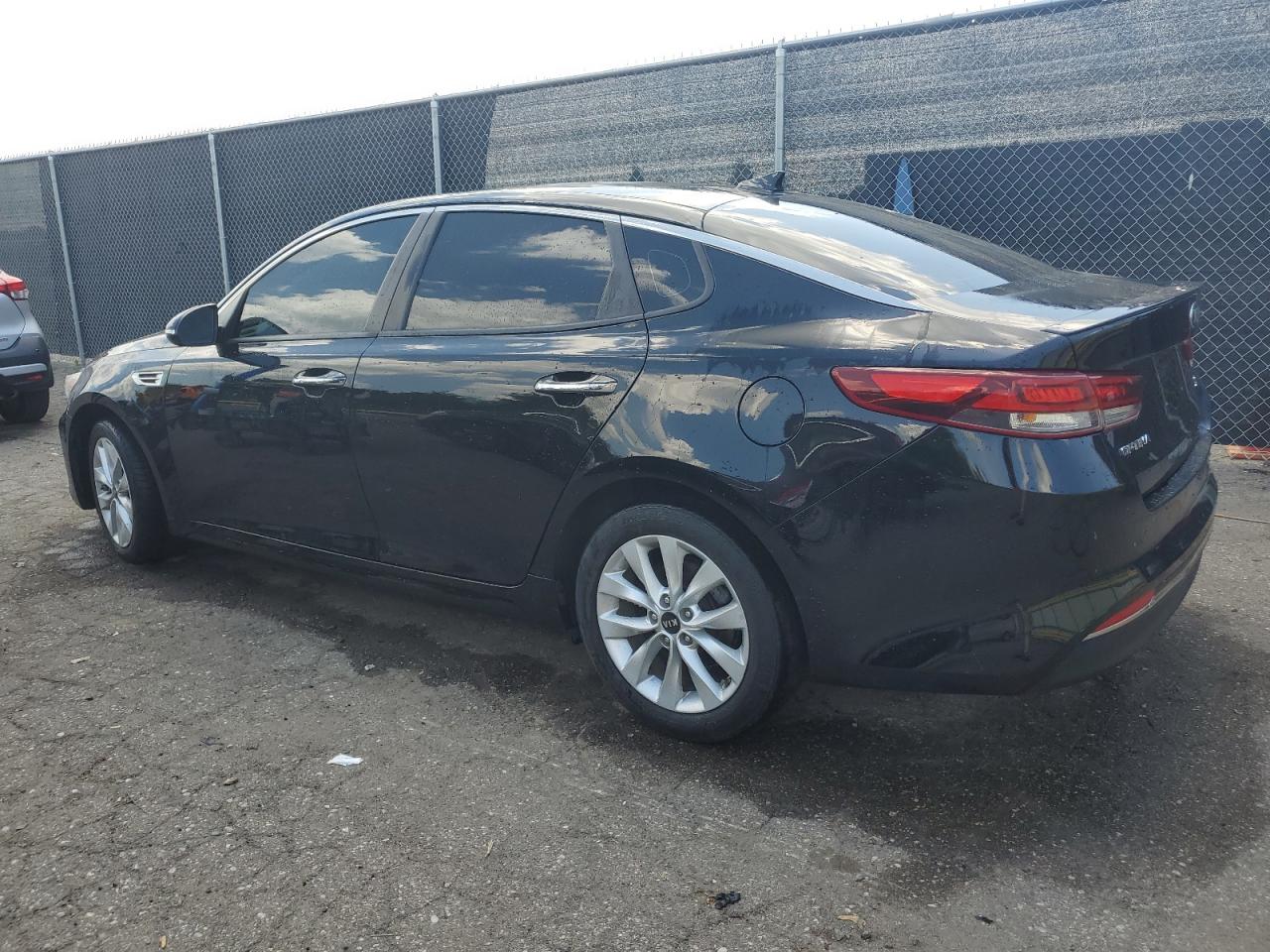 5xxgt4l39jg232325 5XXGT4L39JG232325 2018 Kia Optima Lx