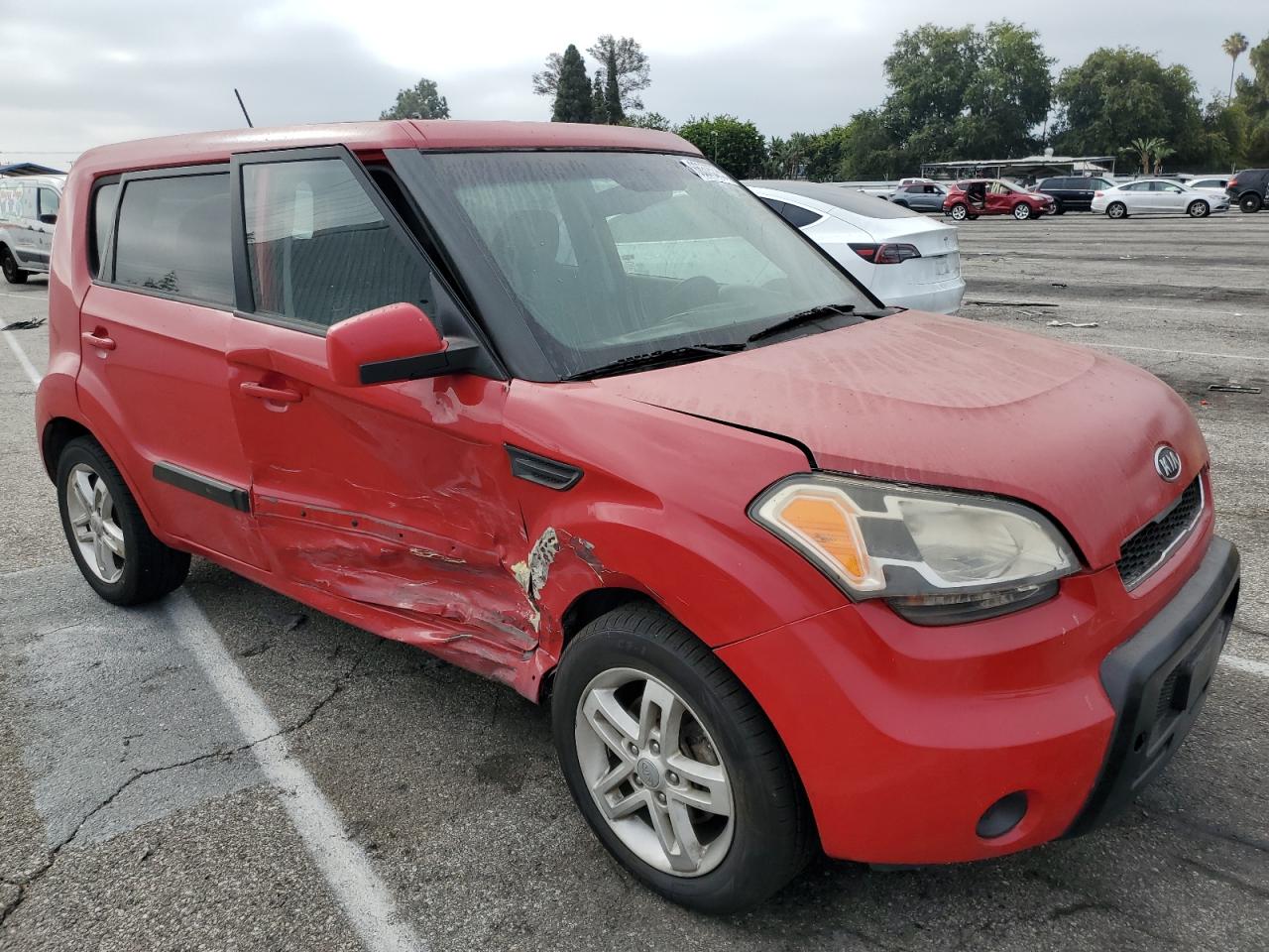 2011 Kia Soul + VIN: KNDJT2A25B7329195 Lot: 66375795