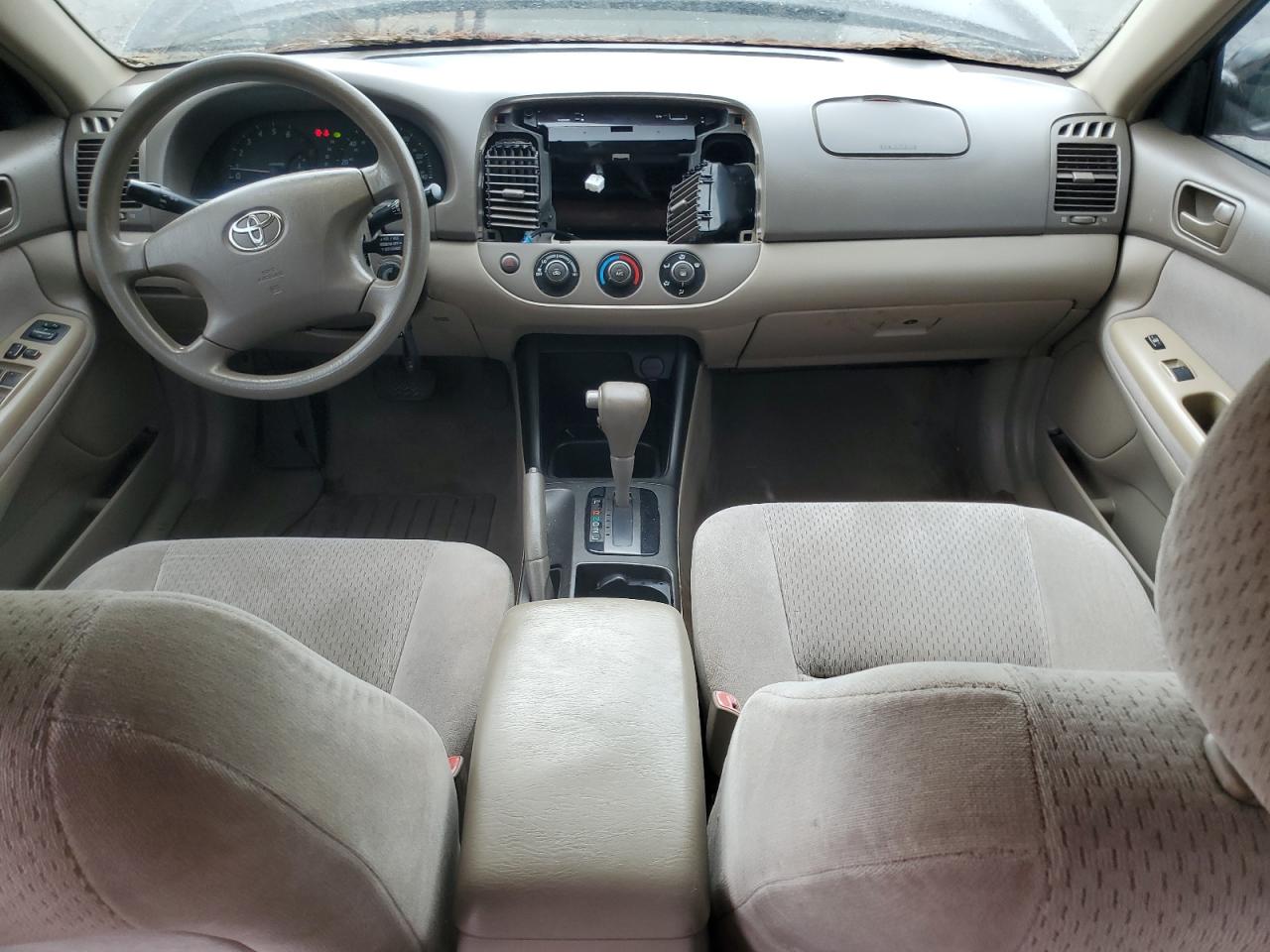 2004 Toyota Camry Le VIN: 4T1BE32K64U822242 Lot: 63967005