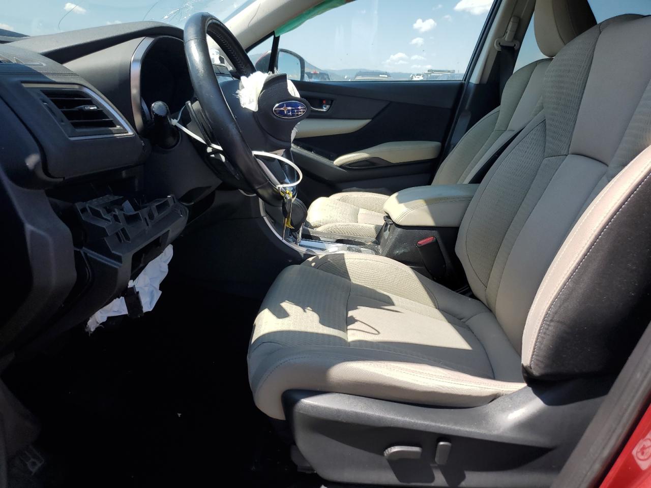 2019 Subaru Ascent Premium VIN: 4S4WMABD9K3425900 Lot: 63797505