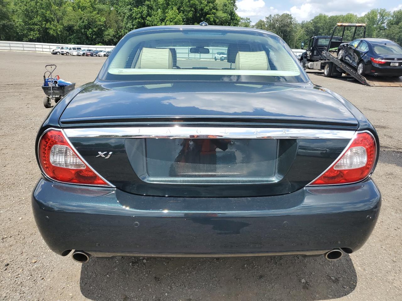 2008 Jaguar Xj8 VIN: SAJWA71B68SH23145 Lot: 63817035