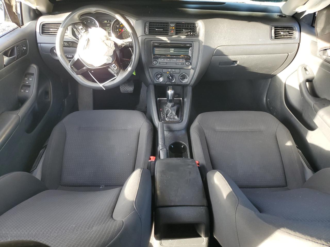 2015 Volkswagen Jetta Base VIN: 3VW2K7AJ8FM409594 Lot: 64734155