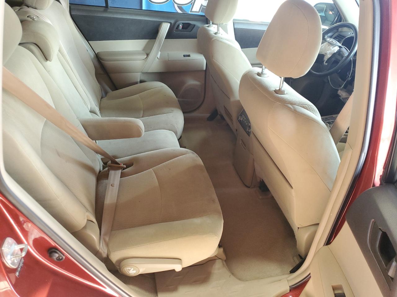 2010 Toyota Highlander VIN: 5TDBK3EH2AS028805 Lot: 64726375