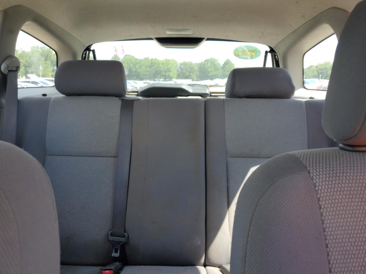 2005 Toyota Corolla Matrix Xr VIN: 2T1KR30E35C369900 Lot: 65799435