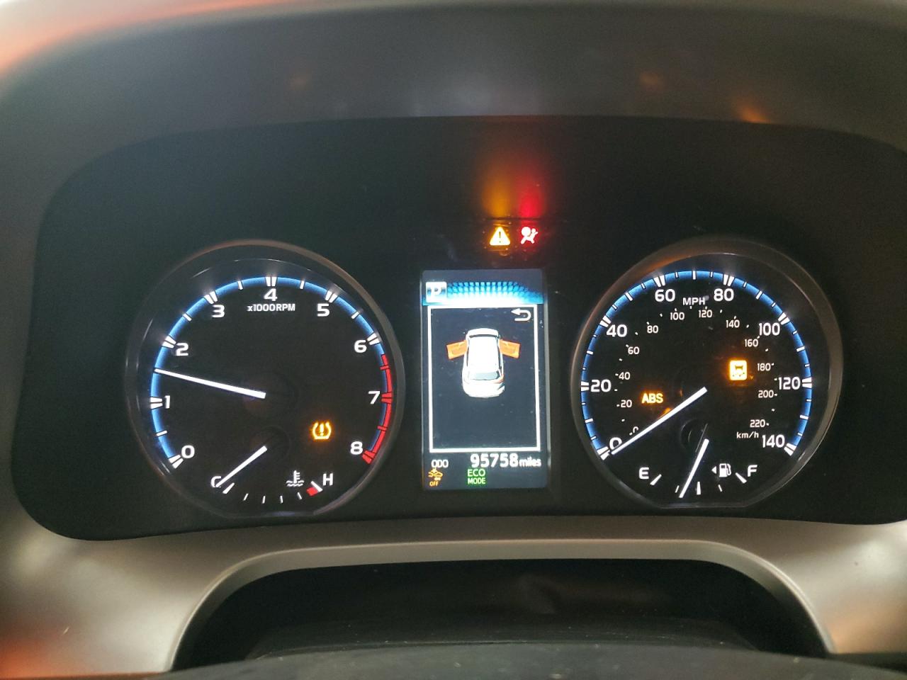 2017 Toyota Rav4 Le VIN: JTMBFREV3HJ153980 Lot: 66635505