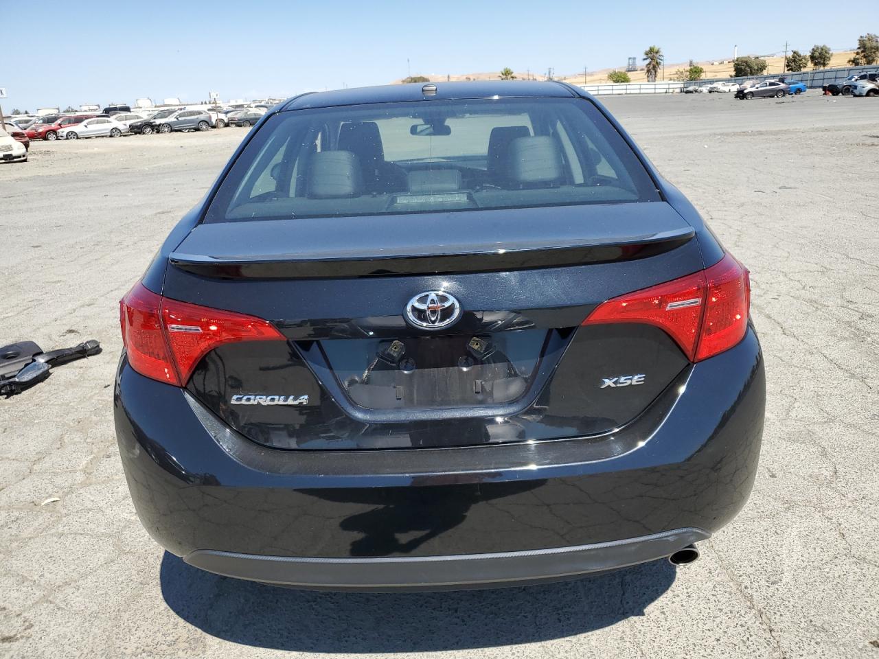 2018 Toyota Corolla L VIN: 2T1BURHE1JC992674 Lot: 65008945