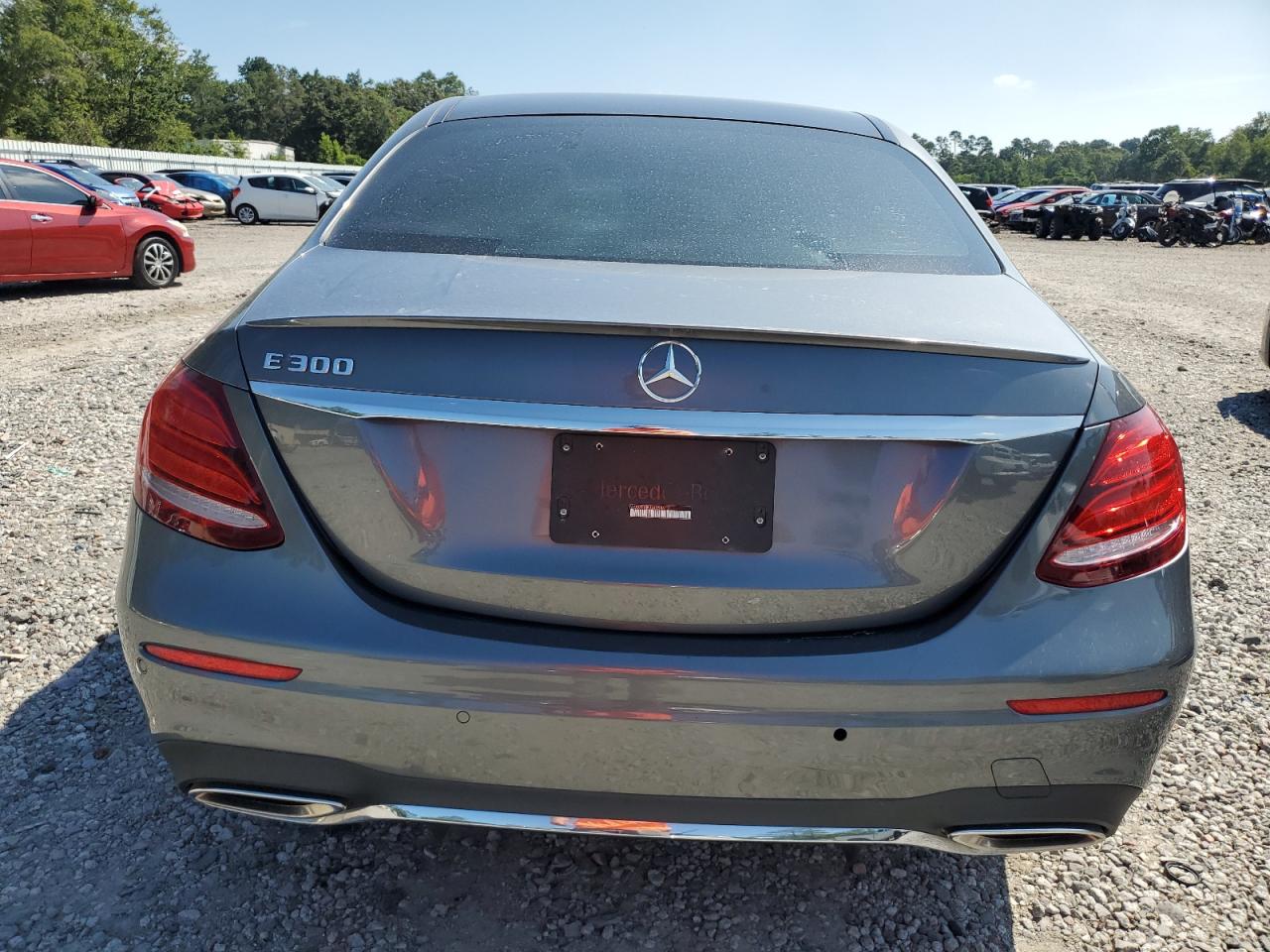 2018 Mercedes-Benz E 300 VIN: WDDZF4JB1JA358612 Lot: 63046245