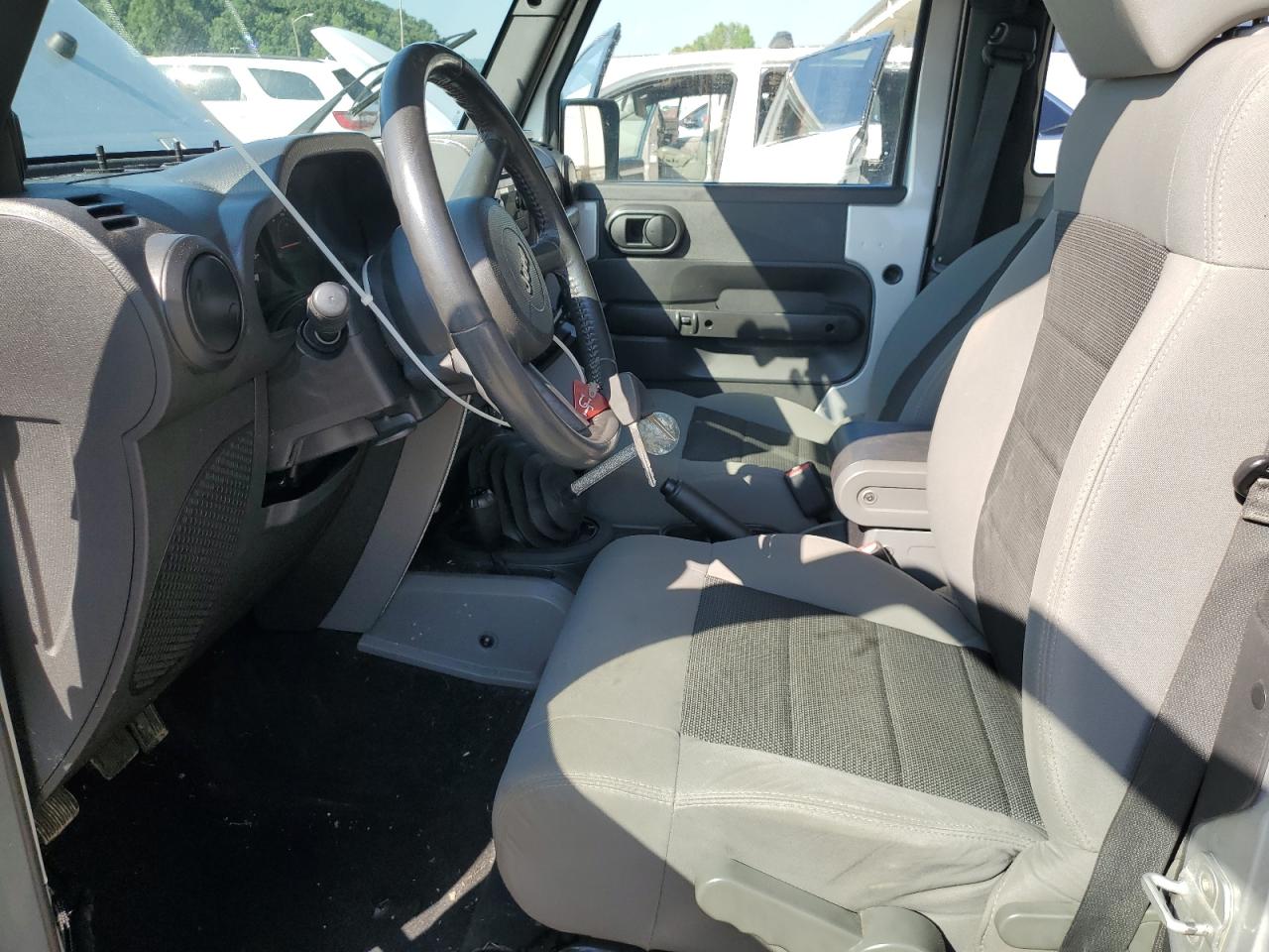 2008 Jeep Wrangler X VIN: 1J4FA24138L544423 Lot: 64135815