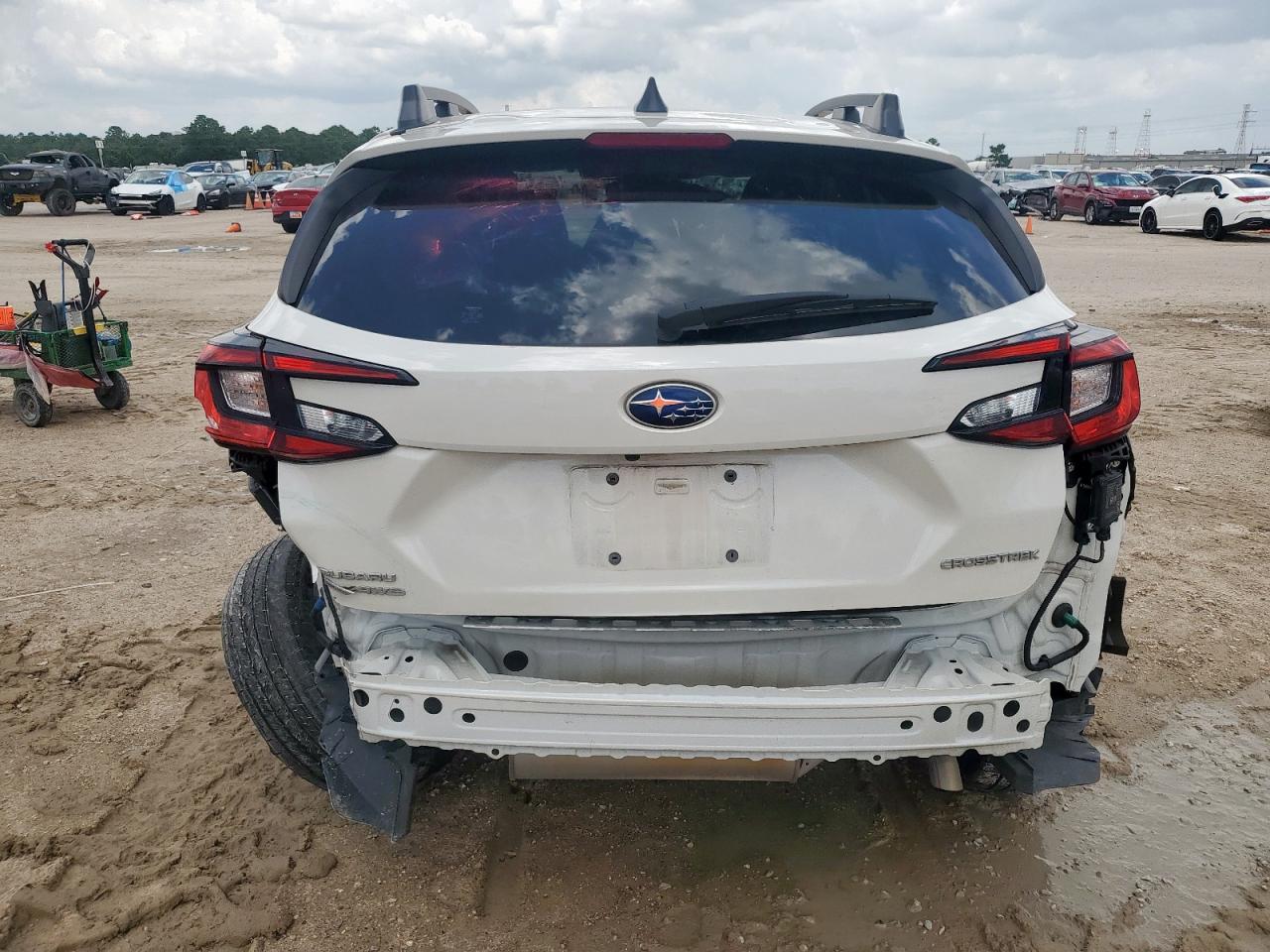 2024 Subaru Crosstrek Premium VIN: JF2GUADC8R8398734 Lot: 64656495