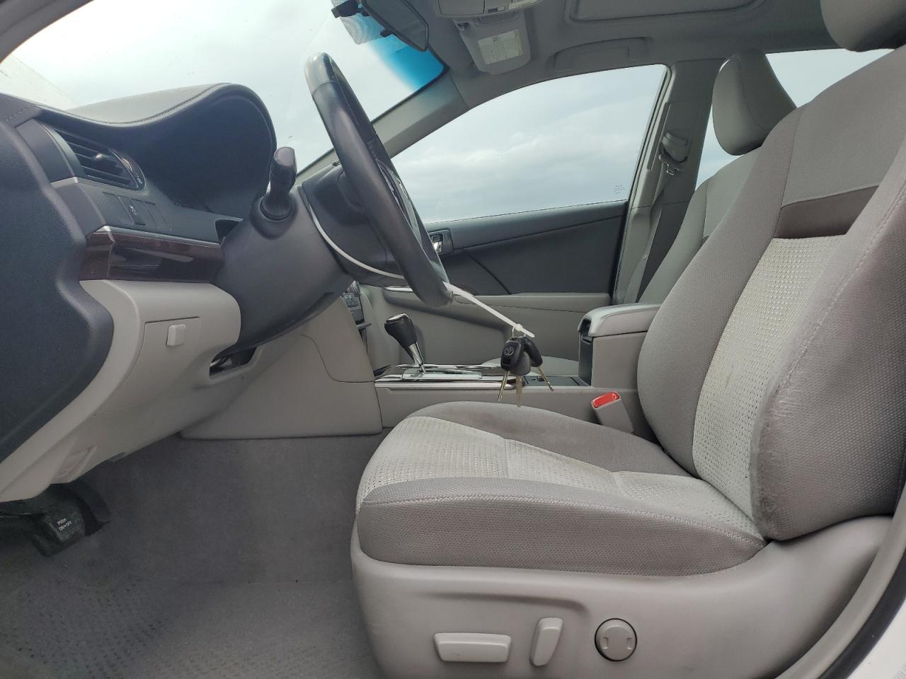 2014 Toyota Camry L VIN: 4T4BF1FK8ER384049 Lot: 65574225