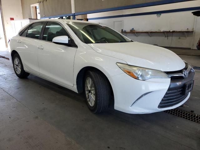  TOYOTA CAMRY 2016 Biały