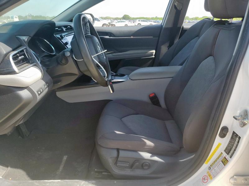  TOYOTA CAMRY 2018 Biały
