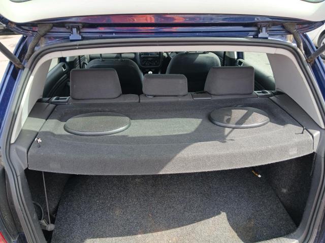 2004 VOLKSWAGEN GOLF FSI S