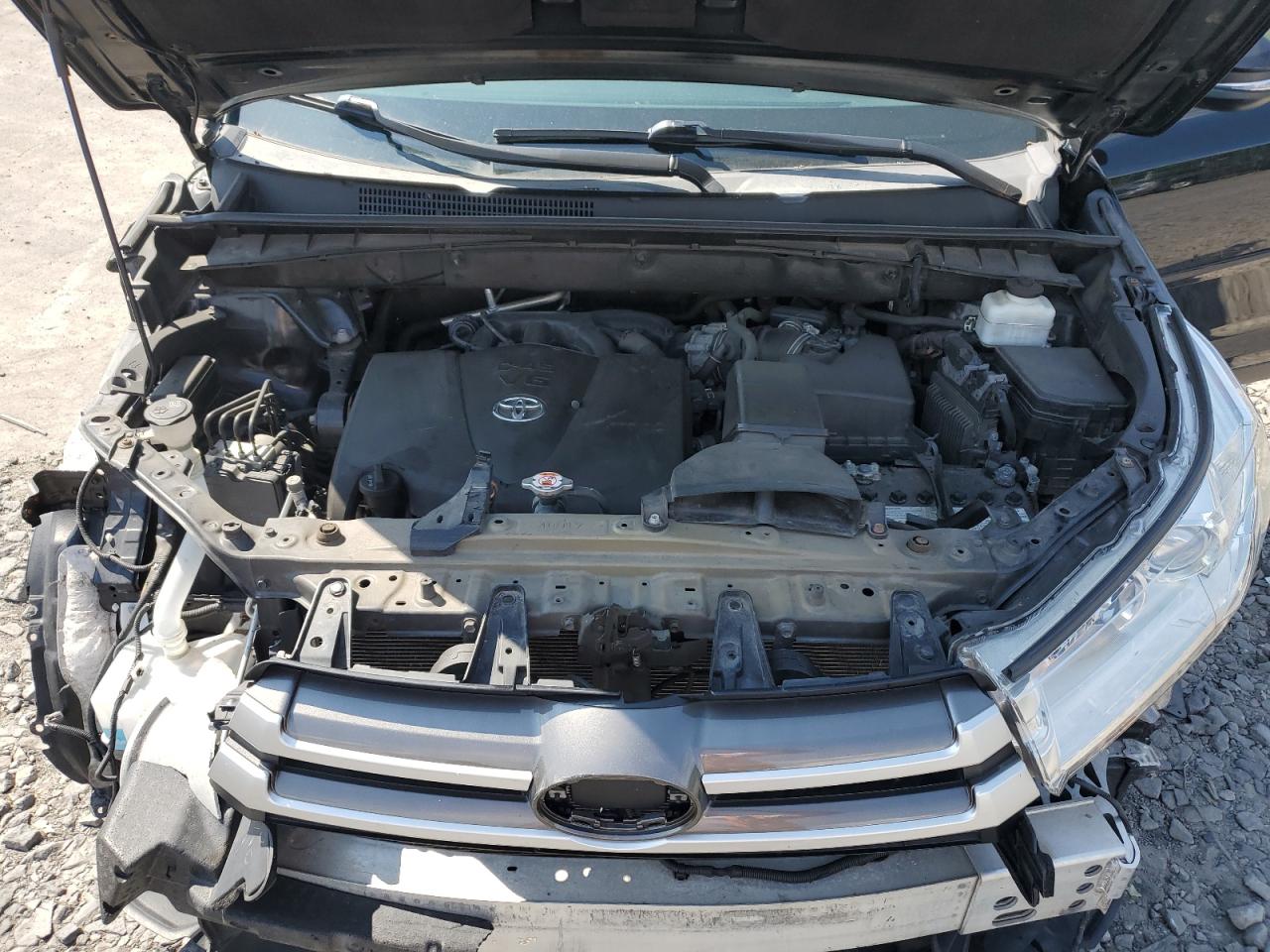 2019 Toyota Highlander Se VIN: 5TDJZRFH5KS707221 Lot: 64018625