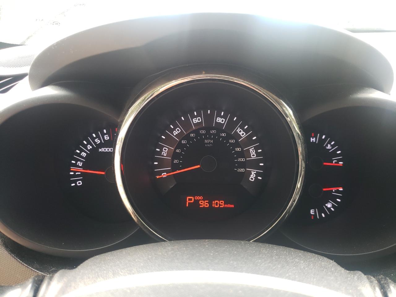 2011 Kia Soul + VIN: KNDJT2A26B7312700 Lot: 63675735