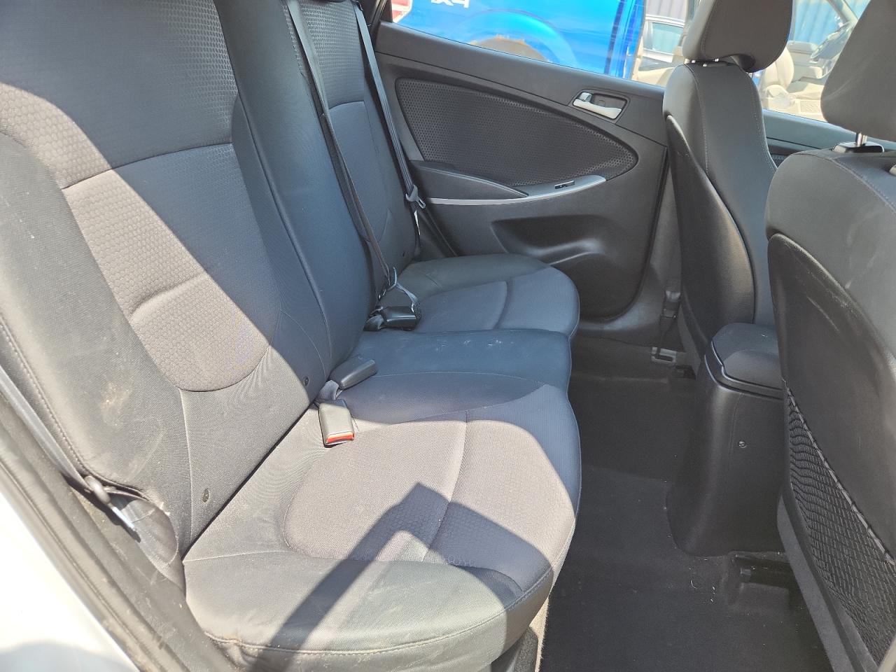 2015 Hyundai Accent Gls VIN: KMHCU5AE6FU205697 Lot: 63021735