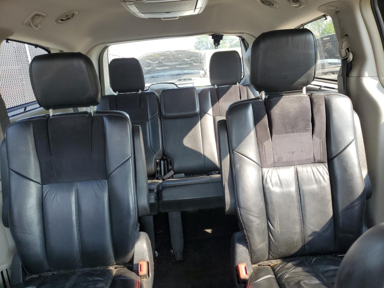 2015 Chrysler Town & Country Limited Platinum VIN: 2C4RC1GG1FR711261 Lot: 65041295