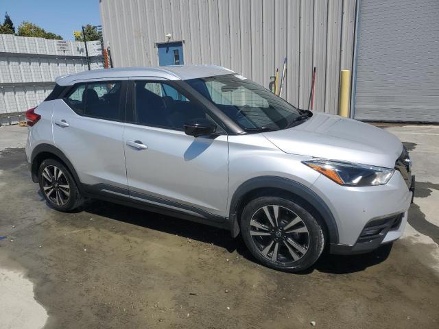  NISSAN KICKS 2020 Srebrny