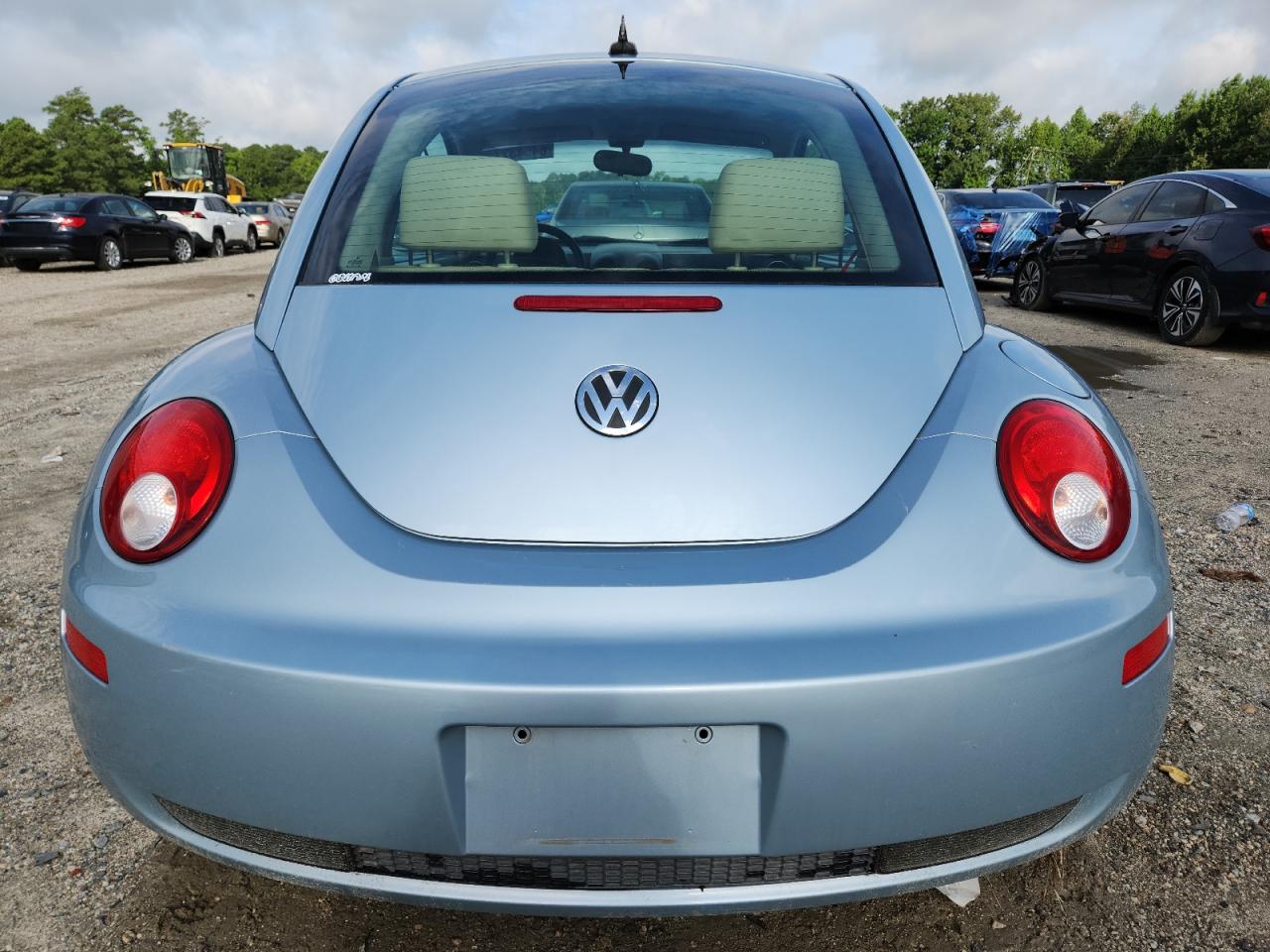 2010 Volkswagen New Beetle VIN: 3VWRG3AG9AM018685 Lot: 64543775