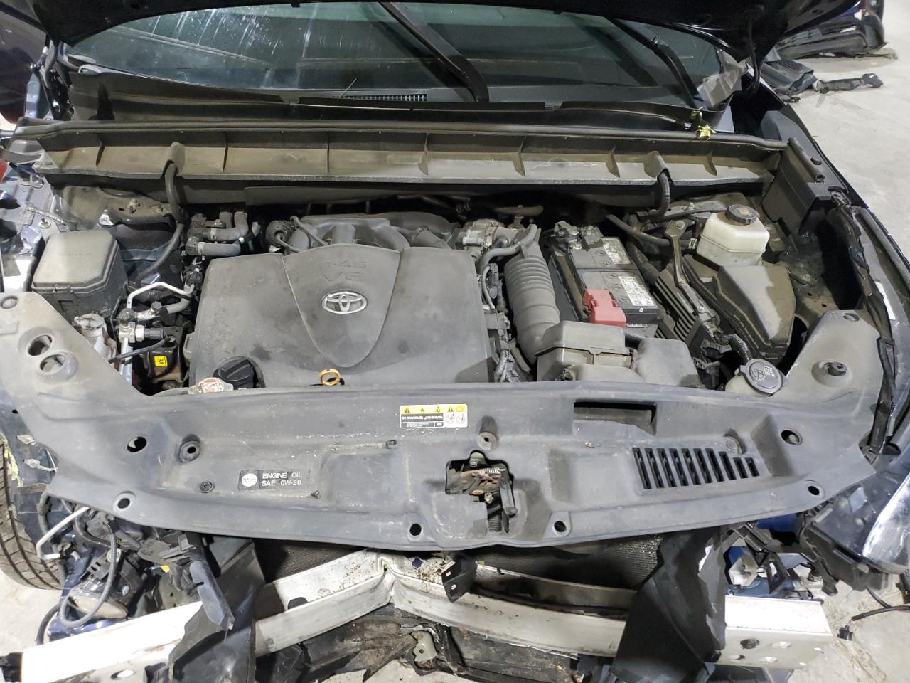 2021 Toyota Highlander L VIN: 5TDBZRBH2MS526915 Lot: 66233445