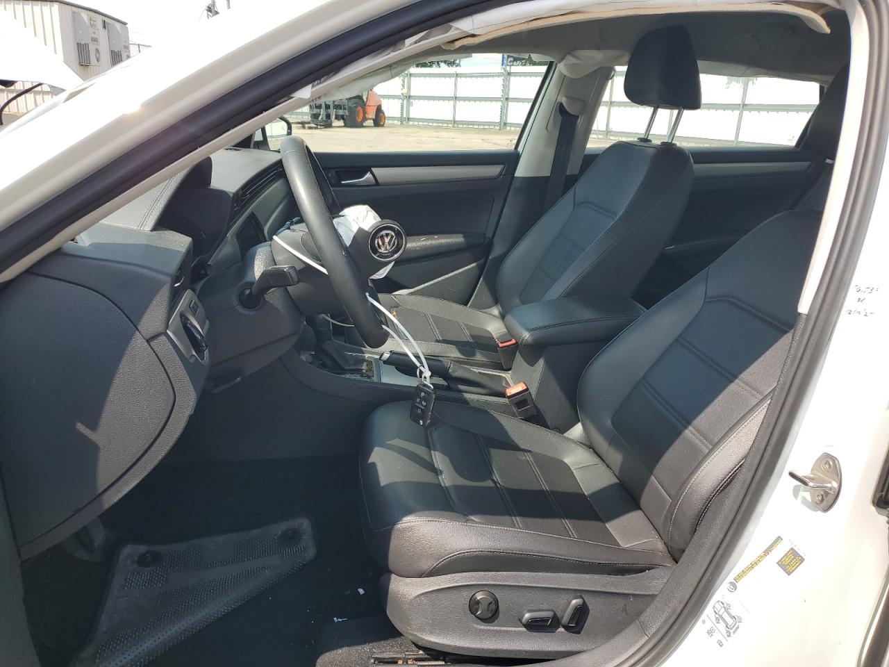 2022 Volkswagen Passat Se VIN: 1VWSA7A31NC008070 Lot: 64618275